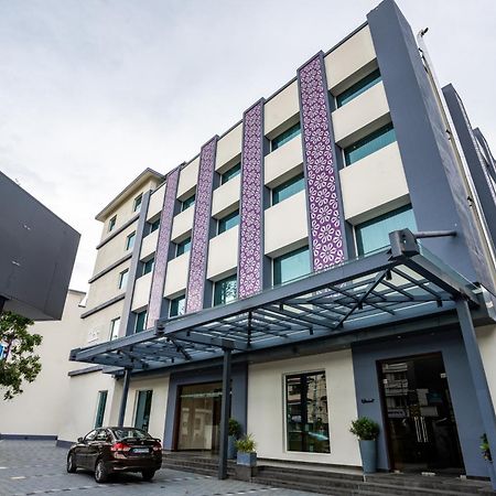 Lilac Hotel Guruvāyūr Eksteriør billede